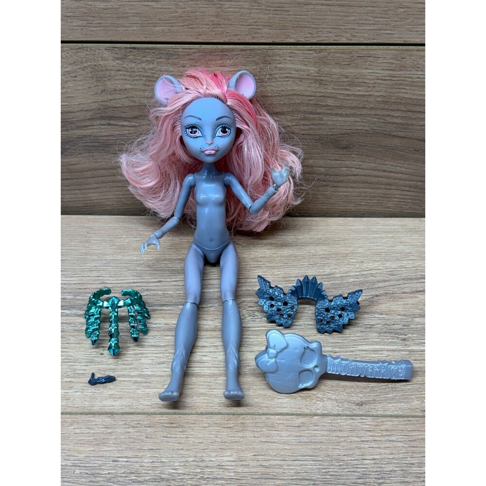 Monster High Mouscedes King Doll Boo York Boo York with Accessories
